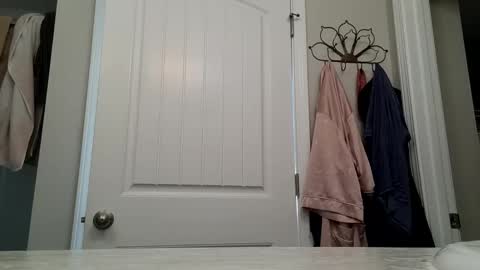 dilligentg81 online show from 11/14/25, 07:34