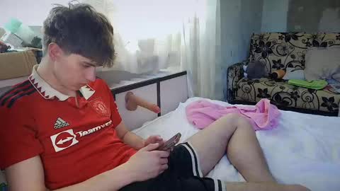 Snapshot of dimamozaev400 chatting on 04/28/26, 04:17 Dima online show from 04/28/26, 04:17