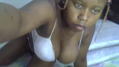Snapshot of dime010 chatting on 02/01/25, 10:34 dime online show from 02/01/25, 10:34