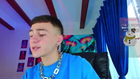 Julian Independent Model online show from 12/05/24, 10:23