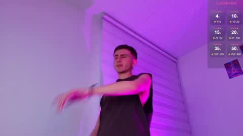 Julian Independent Model online show from 04/18/26, 01:31