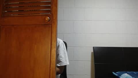 Dimitri online show from 04/19/26, 03:17