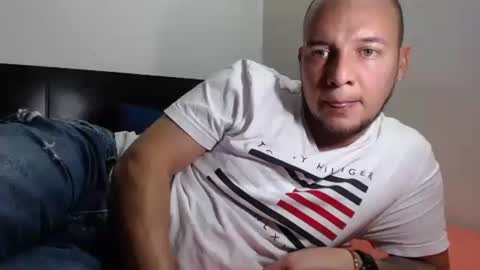 dimitribigdick18 online show from 03/08/25, 12:00