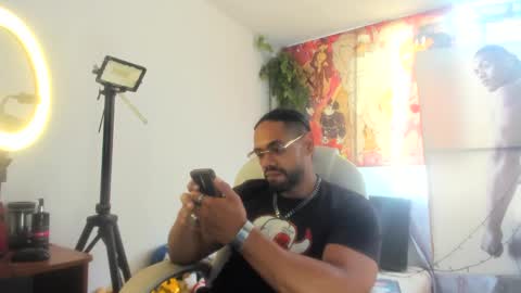 Snapshot of dimitry_muscle chatting on 12/04/24, 08:40 dimitry kyle mucle online show from 12/04/24, 08:40