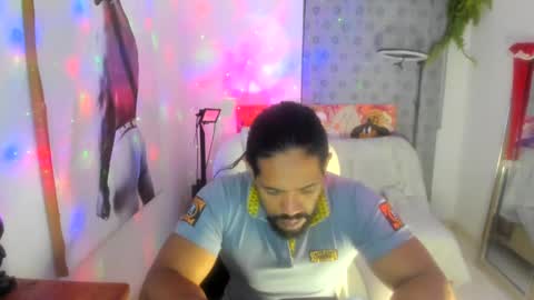 Snapshot of dimitry_muscle chatting on 01/09/25, 02:11 dimitry kyle mucle online show from 01/09/25, 02:11