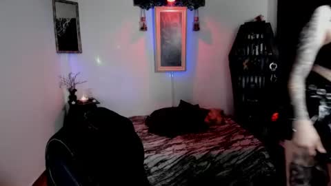 dimmuanddarkness online show from 06/19/26, 10:08