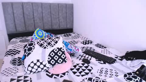 DINA online show from 02/17/25, 07:21