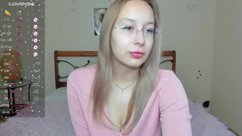 Dina online show from 10/12/25, 02:32