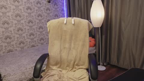 dinacandy online show from 12/04/24, 02:26