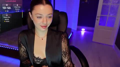 dinacandy online show from 11/08/25, 09:09