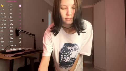Amelia online show from 04/13/26, 08:09