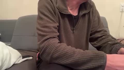 dinnerout1111 online show from 10/28/25, 07:38