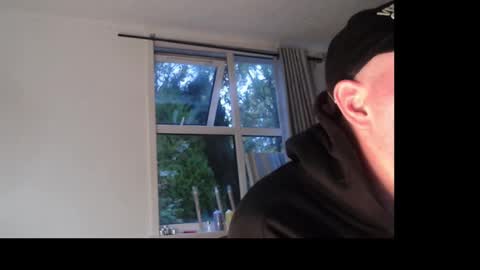 dinosilk online show from 10/29/25, 06:59