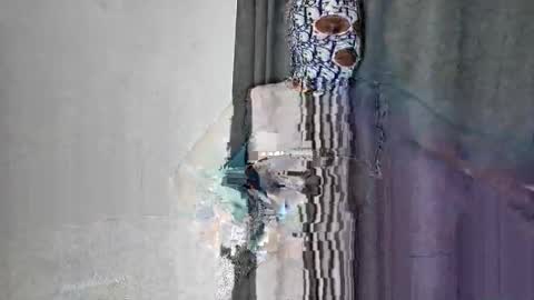 Snapshot of diorblu chatting on 05/13/26, 01:36 diorblu online show from 05/13/26, 01:36