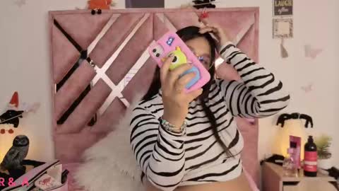 Snapshot of diosa_afrodita24 chatting on 10/20/25, 03:40 DIOSA AFRODITA 24 NEW VIDEOS HERE LOVES online show from 10/20/25, 03:40