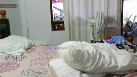 Cristal Independent model online show from 04/05/26, 10:51