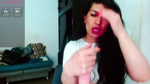 Snapshot of diosa_gil chatting on 07/11/26, 05:32 diosa_gil online show from 07/11/26, 05:32