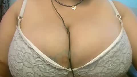 Snapshot of dipa2345 chatting on 09/18/25, 05:31 dipa2345 online show from 09/18/25, 05:31