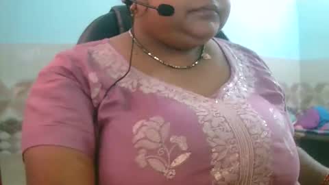 Snapshot of dipa2345 chatting on 09/22/25, 11:12 dipa2345 online show from 09/22/25, 11:12