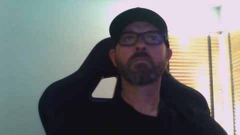 Snapshot of dirtrider15 chatting on 02/16/25, 09:05 dirtrider15 online show from 02/16/25, 09:05