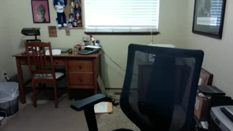 dirtrider195080438 online show from 06/08/26, 12:03