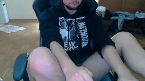 Snapshot of dirty_fun_boy chatting on 05/18/26, 10:21 dirty_fun_boy online show from 05/18/26, 10:21