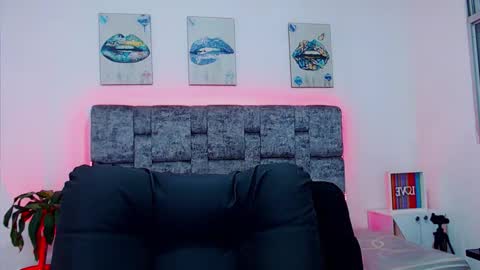 Snapshot of dirty_model chatting on 09/14/25, 01:38 dirty model online show from 09/14/25, 01:38