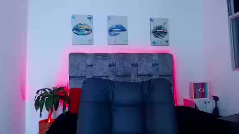 Snapshot of dirty_model chatting on 09/19/25, 06:48 dirty model online show from 09/19/25, 06:48