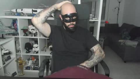 Snapshot of dirtybalws chatting on 11/03/25, 01:40 Robert online show from 11/03/25, 01:40