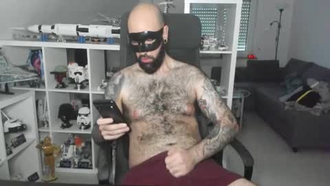 Snapshot of dirtybalws chatting on 11/03/25, 03:02 Robert online show from 11/03/25, 03:02