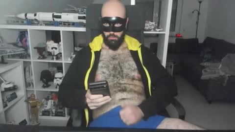 Snapshot of dirtybalws chatting on 11/09/25, 11:58 Robert online show from 11/09/25, 11:58