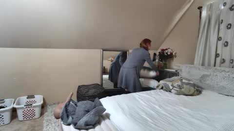 Daisy online show from 02/20/25, 05:40