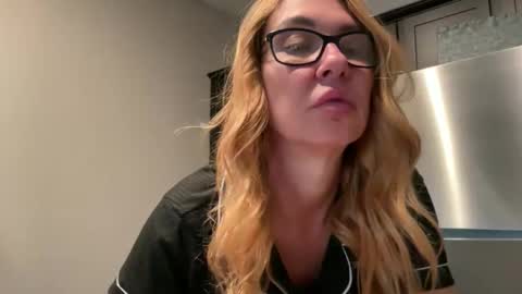 Daisy online show from 04/02/26, 04:04