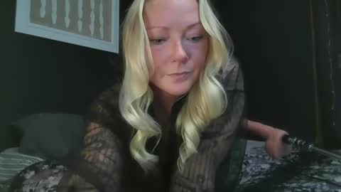 Snapshot of dirtylittlejess chatting on 09/09/25, 04:28 dirtylittlejess online show from 09/09/25, 04:28