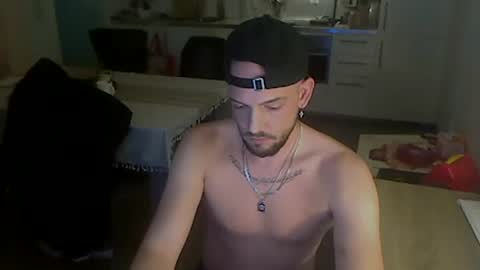 Snapshot of dirtylove25 chatting on 05/20/26, 05:08 Dirtynight online show from 05/20/26, 05:08
