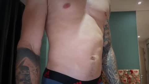 Snapshot of dirtyprettyboi chatting on 12/18/24, 10:19 buy tokens with link online show from 12/18/24, 10:19