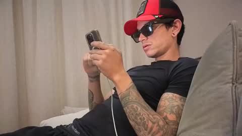 Snapshot of dirtyprettyboi chatting on 01/14/25, 10:59 buy tokens with link online show from 01/14/25, 10:59
