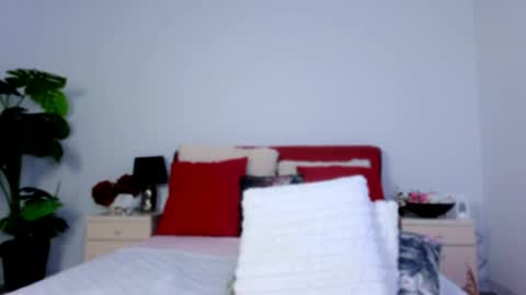 Chloe online show from 03/27/26, 10:04