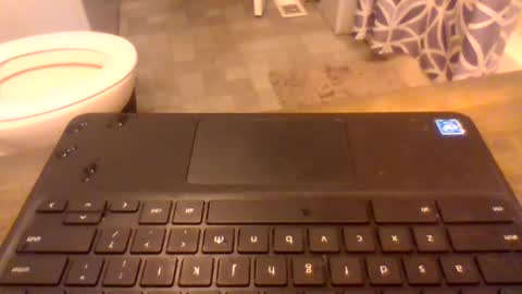 Snapshot of dirtywhite14 chatting on 10/16/25, 02:12 dirtywhite14 online show from 10/16/25, 02:12