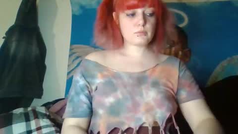Snapshot of dirtyxhippie21 chatting on 03/30/26, 03:29 Crystal online show from 03/30/26, 03:29