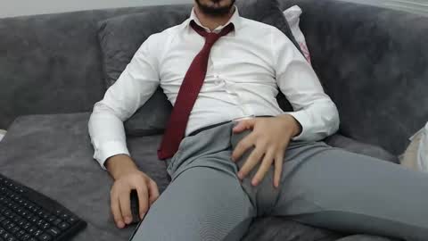 dirtyybooyy77 online show from 11/17/25, 10:48