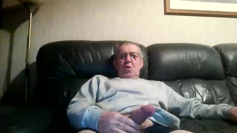 Snapshot of discovery63 chatting on 12/09/24, 05:30 discovery63 online show from 12/09/24, 05:30