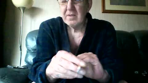 Snapshot of discovery63 chatting on 02/12/25, 10:56 discovery63 online show from 02/12/25, 10:56