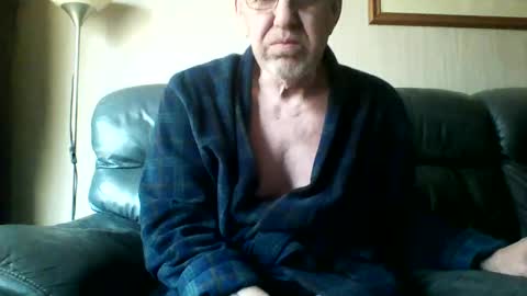 Snapshot of discovery63 chatting on 02/18/25, 02:49 discovery63 online show from 02/18/25, 02:49