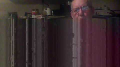 Snapshot of discovery63 chatting on 02/25/25, 07:14 discovery63 online show from 02/25/25, 07:14