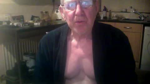 Snapshot of discovery63 chatting on 03/02/25, 08:18 discovery63 online show from 03/02/25, 08:18