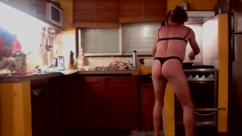 Snapshot of discretopasivo chatting on 11/11/25, 01:27 discretopasivo online show from 11/11/25, 01:27