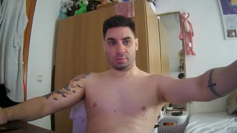 Snapshot of diselobienclaro chatting on 04/15/26, 11:28 diselobienclaro online show from 04/15/26, 11:28