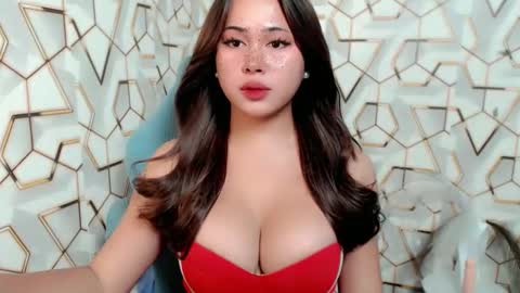 Snapshot of disneycock69_dimple chatting on 05/06/26, 12:21 Kataluna online show from 05/06/26, 12:21