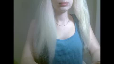 DitaMilton online show from 09/25/25, 06:11